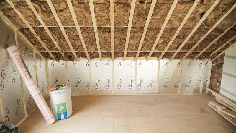 geïsoleerd schuin dak, dus je ziet dakisolatie aan de binnenzijde